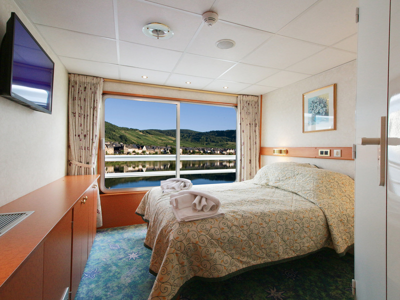 Upper Deck 1 Double Bed Cat C